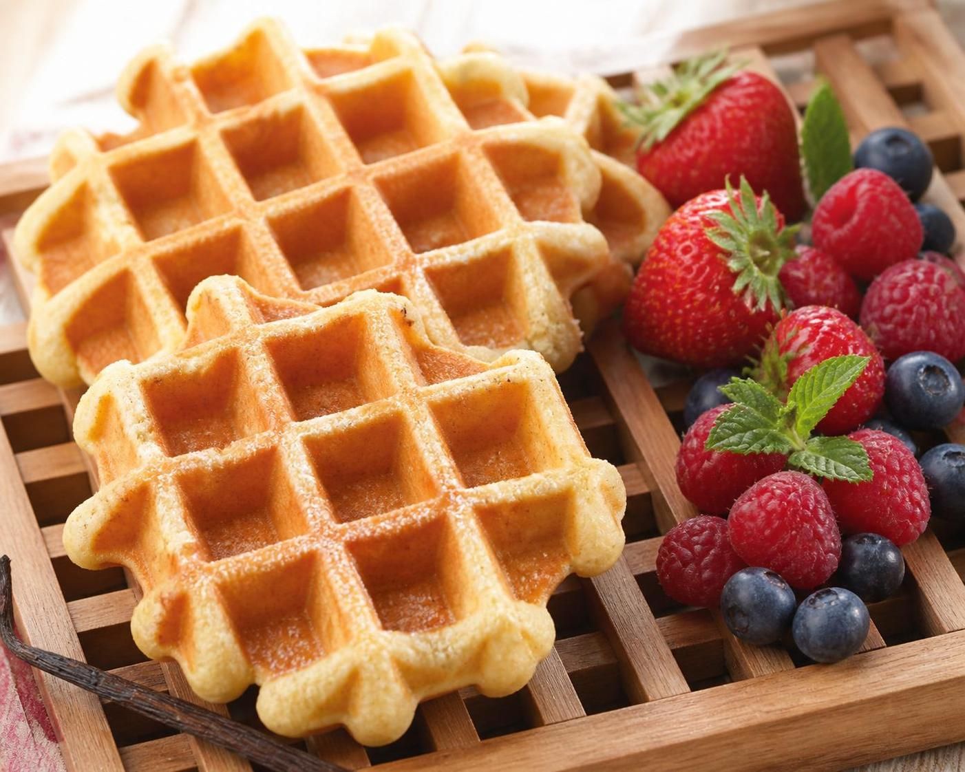 découvrez notre recette facile pour des gaufres maison moelleuses, parfaites pour un petit-déjeuner gourmand ou un goûter convivial.